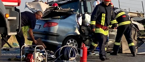 VIDEO | Accident cumplit în Olt. Trei persoane, printre care şi un adolescent, au murit