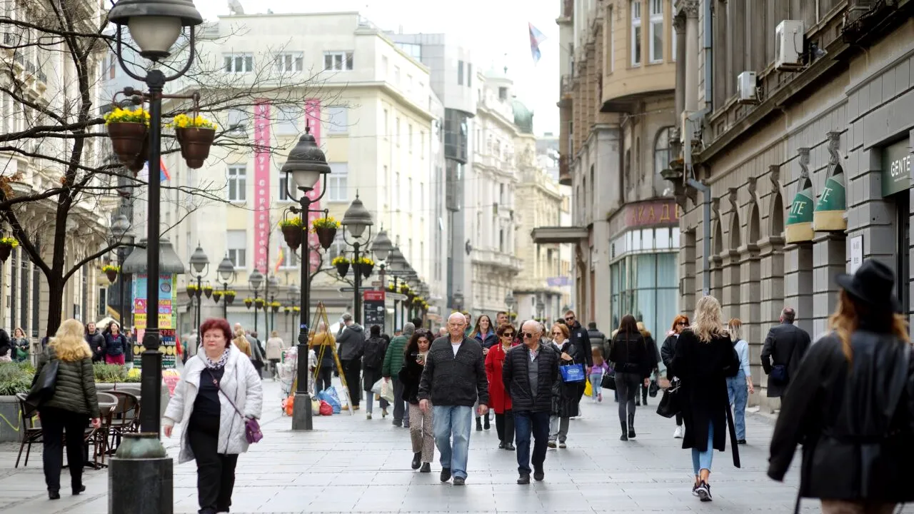 Populația României a ajuns la 21,8 milioane de persoane, în scădere față de 2022. Numărul include și emigranții care și-au păstrat domiciliul în țară