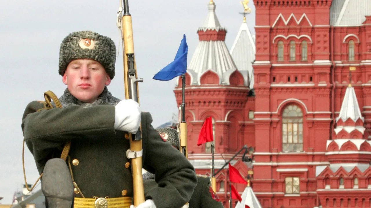 Neîncredere totală. De ce crede Kremlinul că NATO vrea confruntarea cu Rusia