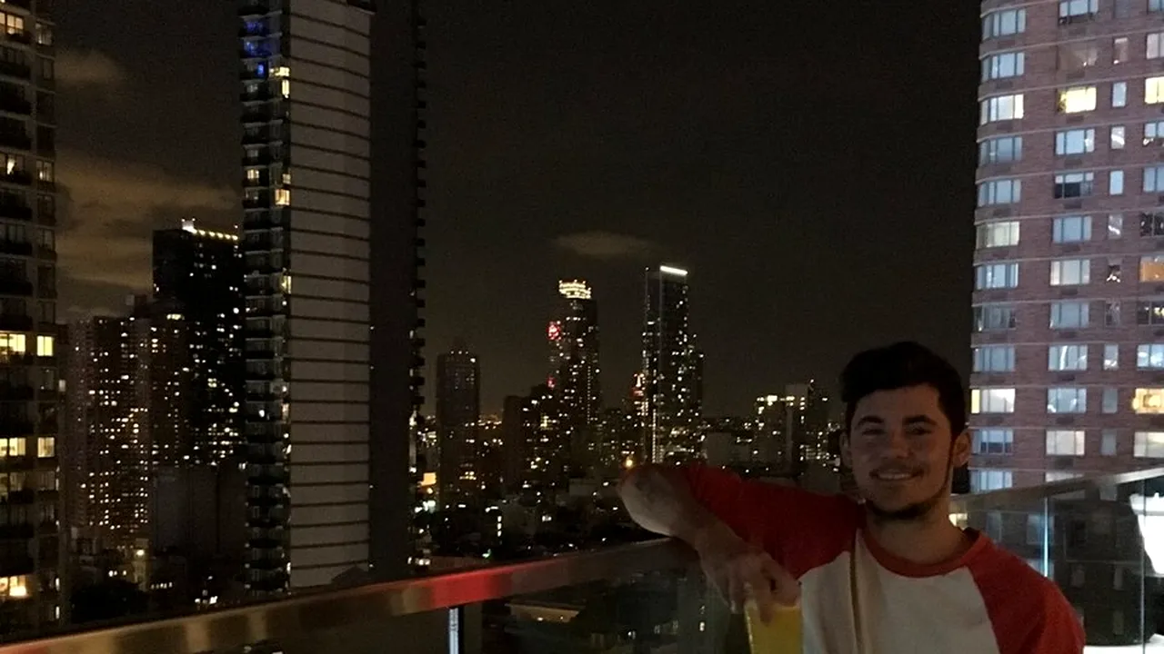 Un român rănit în atacul sângeros din Las Vegas. Mesajul postat de mama sa pe Facebook. UPDATE