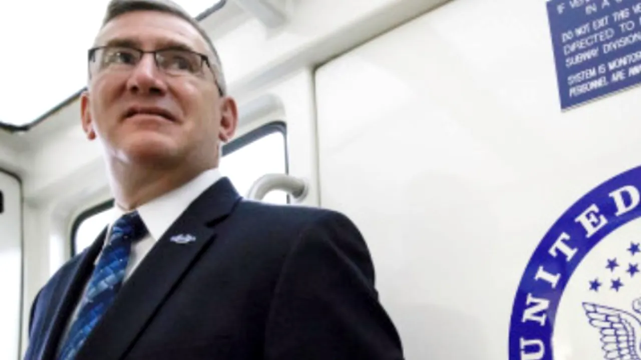 Un senator american acuzat de plagiat s-a retras din campania electorală