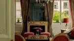 Jaf de un milion de euro la Paris: doi bărbați s-au cățărat pe fațada hotelului Plaza Athénée și au spart un apartament. Cu ce obiecte de valoare au reușit să fugă