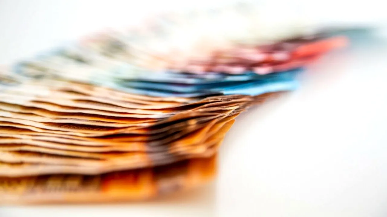 Financial Times: Încrederea investitorilor în ZONA EURO se erodează, pe fondul problemelor Germaniei și incertitudinii generate de BCE