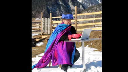 Scriitoarea britanică care s-a mutat în Transilvania: „Într-un fel, m-am întors acasă, dar în România