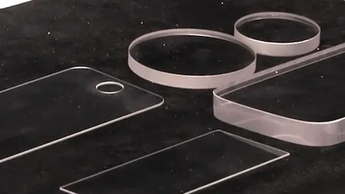 O companie din China a lansat un telefon cu ecran protejat cu cristal safir care costă doar 160 de dolari. Cum arată dispozitivul