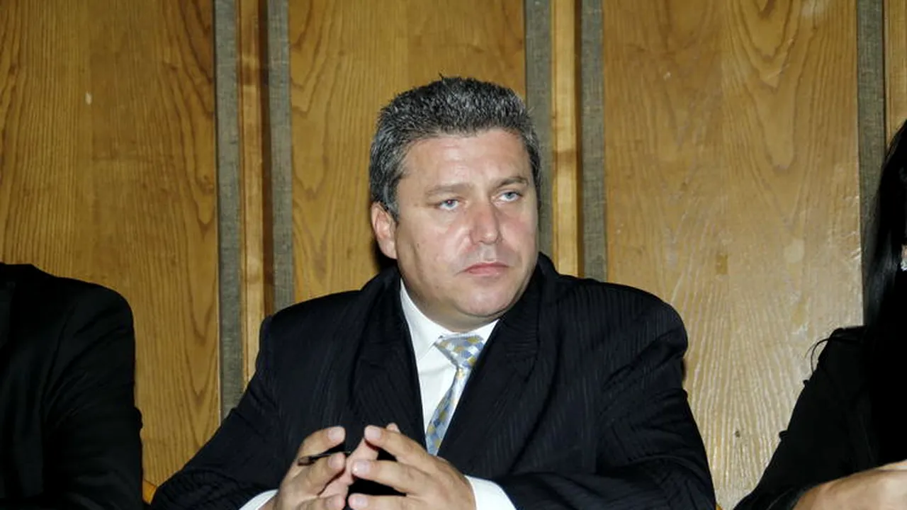 Reacția CNCD, după ce un senator le-a transmis un mesaj dur homosexualilor români