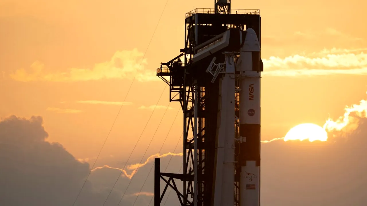 După 50 de ani, un român ar putea ajunge în spațiu/ANCOM, colaborare cu SpaceX