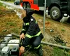 Trafic BLOCAT din cauza viiturilor. Un autoturism a rămas prins, după ce ploile torențiale au invadat drumul / Circulația pe DN 7C este complet oprită
