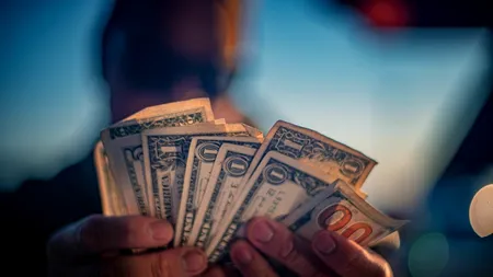 DECIZIA luată de Înalta Curte de Casație și Justiție în cazul banilor împrumutați de la cămătari. Hotărârea este definitivă