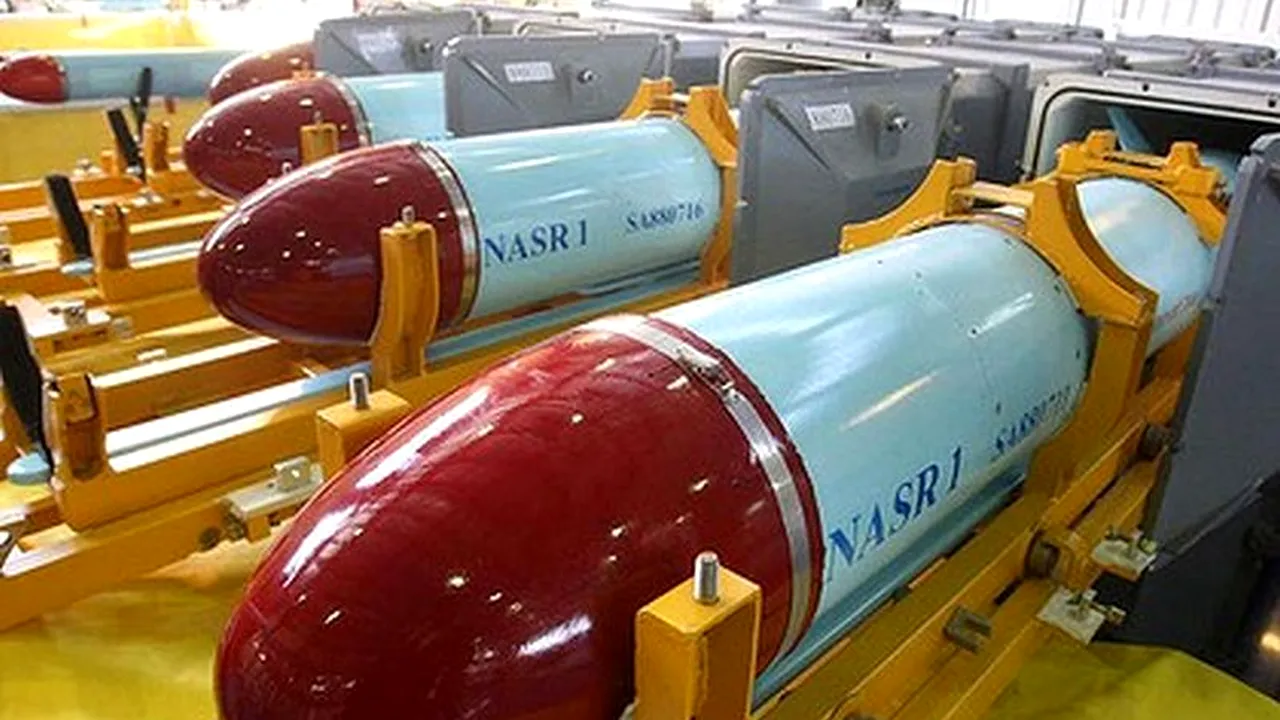 Raport: Iranul va putea produce cel puțin o bombă atomică până la jumătatea lui 2014