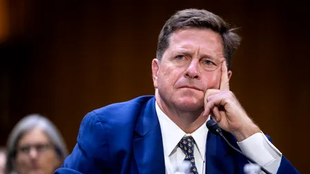 Senatul SUA îl confirmă pe Jay Clayton la conducerea serviciilor de informații. Noul șef al DNI preia o agenție în criză, afectată de restructurări