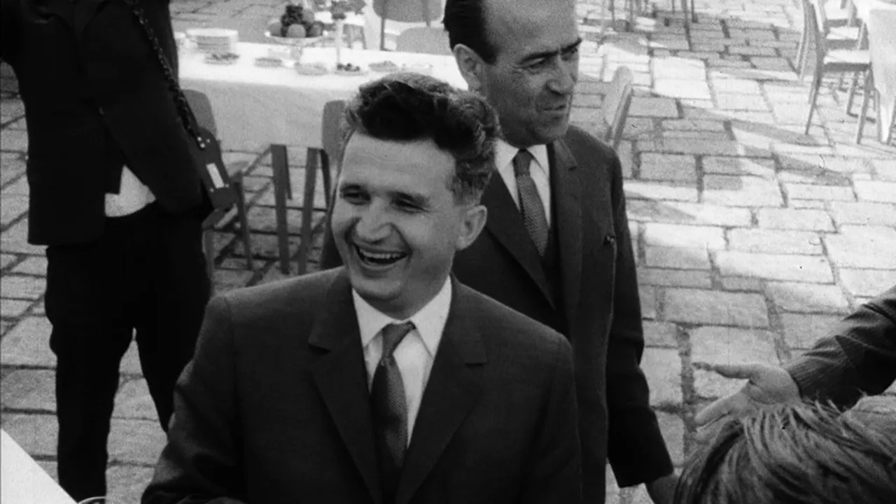 O tolbă de vânătoare care i-a aparținut lui Ceaușescu, scoasă la licitație la Mamaia