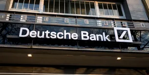 Acțiunile Deutsche Bank au SCĂZUT cu peste 13%. Care este motivul