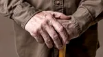 Pensionarii care sunt eligibili pentru un sprijin financiar de la stat. Bani în plus la pensie pentru seniorii din Marea Britanie