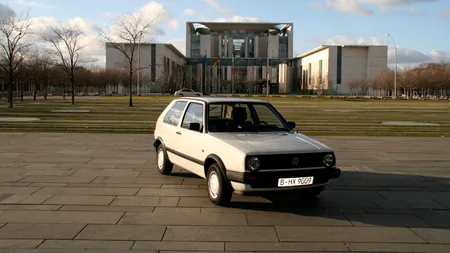 Fostul automobil al cancelarului german ANGELA MERKEL a fost vândut pe Internet cu 10.000 de euro