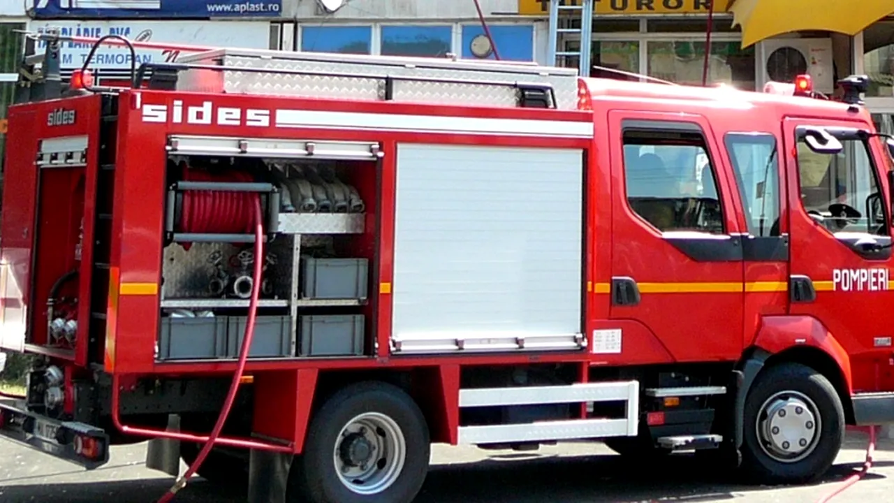 Apartamente din Târgu Jiu evacuate, după ce un locatar a amenințat că provoacă o explozie. Motivul pentru care a vrut să arunce blocul în aer