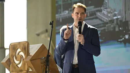 Sebastian Burduja, la Baku: „Fără Coridorul Sudic de Gaze, Europa ar fi fost mult mai VULNERABILĂ. Viitorul nu stă în izolaționism”