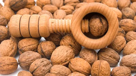 De ce e bine să mănânci un pumn de nuci în fiecare zi