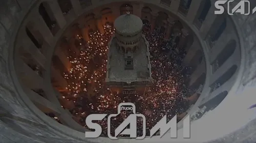 Mii de persoane au asistat sâmbătă la ceremonia sfintei lumini în Biserica Sfântului Mormânt din Ierusalim