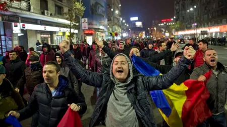 Imagini cu susținătorii lui Klaus Iohannis, difuzate de Euronews. În ce ipostază apare Victor Ponta