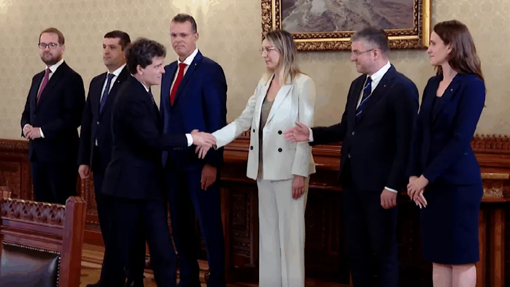 USR nu va susține un guvern din care face parte PSD. Dominic Fritz: „Nu ne este teamă de alegeri anticipate, dimpotrivă”