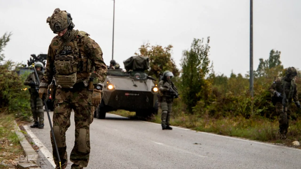 Serbia avertizează: situația din Kosovo, în pragul conflictului armat! / Anunțul NATO care dă frisoane Belgradului