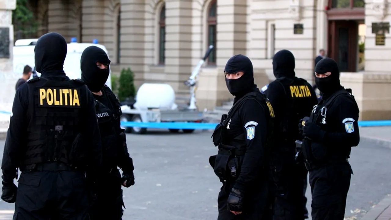 Atacatorul de la Iași i-a trimis pe anchetatori după alte două proiectile. DIICOT: Nu au fost găsite alte dispozitive explozive