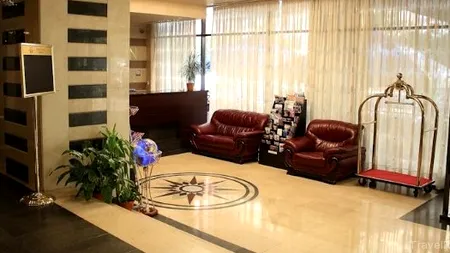 Procurorii au descins în forță joi dimineață într-un hotel de lux din București. Pe cine caută