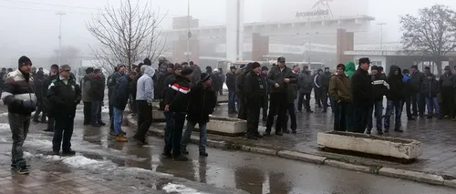 Proteste la Galați: sută de muncitori de la ArcelorMittal cer salarii mai mari