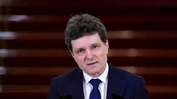 Cererea de divulgare a informațiilor despre studiile președintelui Nicușor Dan, respinsă de magistrați