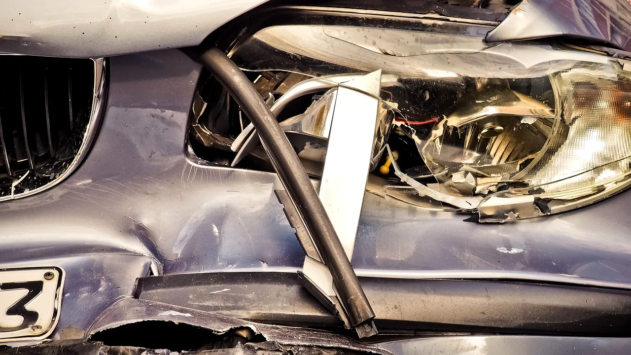 Noile TARIFE publicate de ASF, mai scumpe decât în luna iulie cu până la 30%, deși prețul polițelor RCA este plafonat