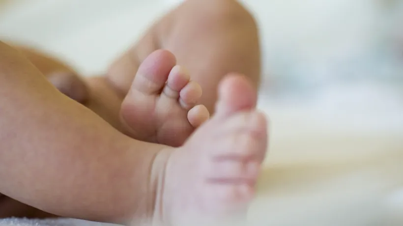 CORONAVIRUS. Un bebeluș de numai 6 săptămâni a murit din cauza infecţiei cu Covid-19
