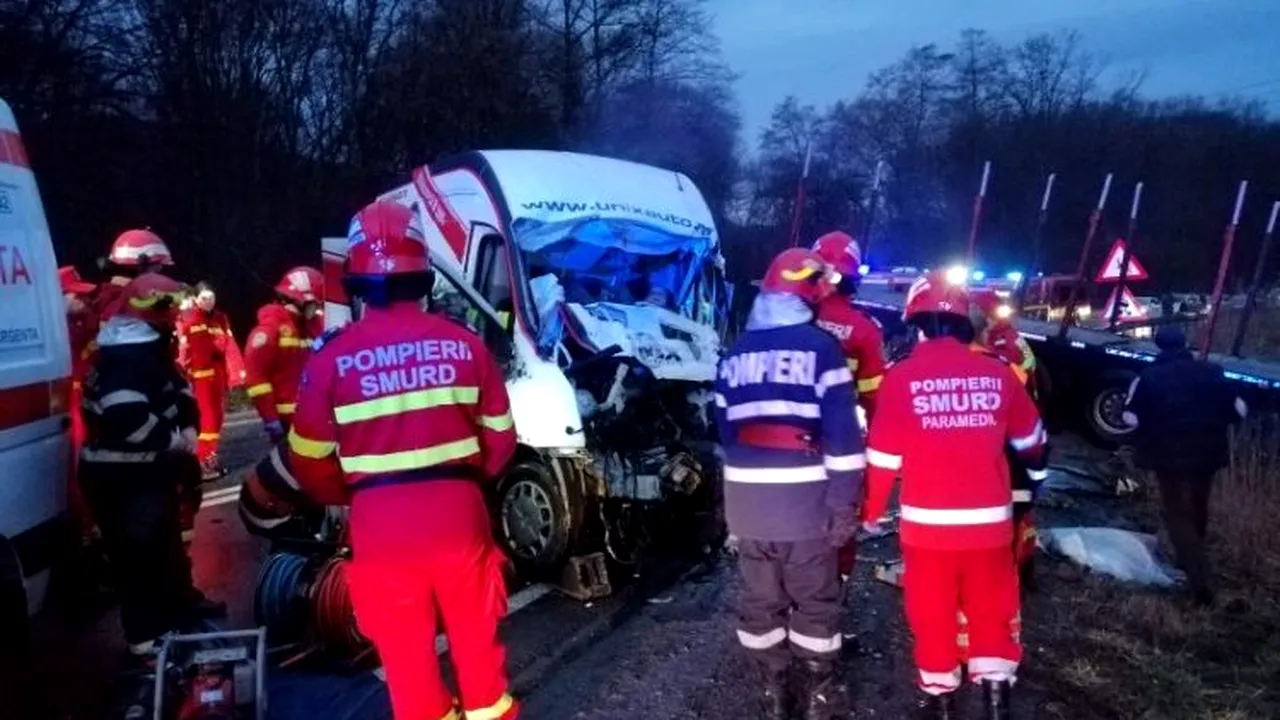 TRAGEDIE pe DN1. Doi morți într-un accident cumplit