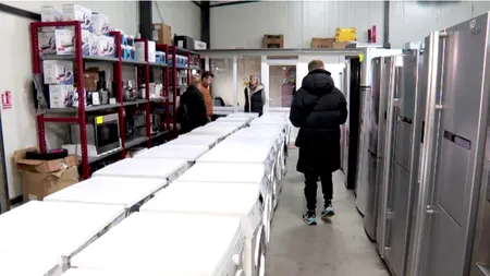 Cât au CHELTUIT românii pe produse electro-IT, în 2024. Nu prea s-au vândut purificatoarele de aer, uscătoarele de păr și storcătoarele de fructe