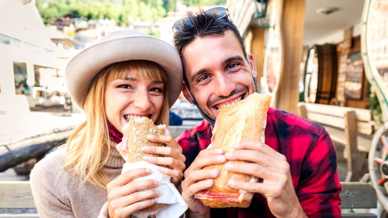 ChatGPT a ales sandvișul pe care l-ar mânca, dacă ar putea: Cum se prepară răsfățul culinar