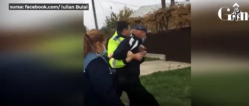 GÂNDUL LIVE. Imagini cu un bărbat de 79 de ani, încătușat de polițiști, după ce a fost văzut lovind cu pumnii o femeie. Poliția, chemată de un deputat
