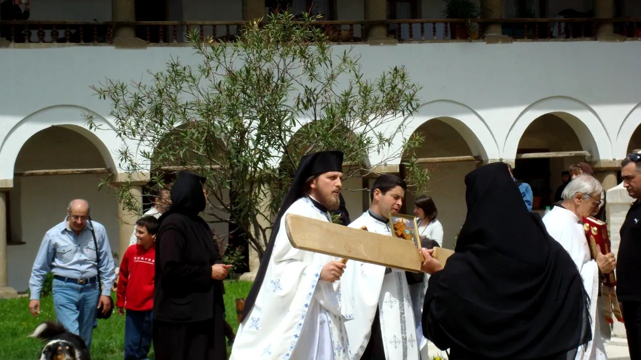 BOR cere modificarea de urgență a legii privind înmormântarea persoanelor decedate de Covid-19!