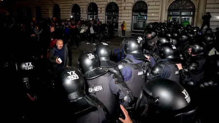 Opt protestatari au fost ARESTAȚI preventiv după violențele din Centrul vechi, iar nouălea a fost arestat la domiciliu