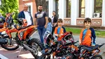 Concurează pe motociclete la doar 6 ani! Cine sunt surorile-minune din Giurgiu