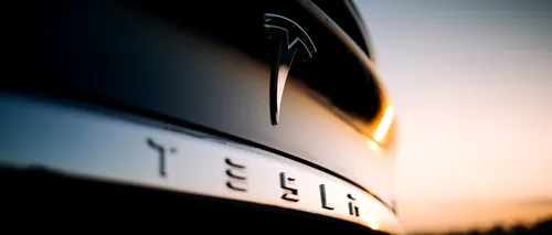 Motivul pentru Tesla recheamă în service peste 1 milion de mașini