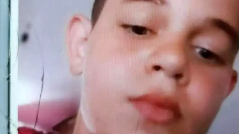 Samuel, un băiat de 11 ani, a DISPĂRUT de acasă. Poliția din Botoșani a început o operațiune extinsă de căutare