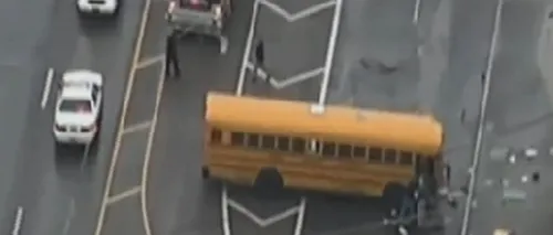 Cel puțin trei morți și 23 de răniți, după coliziunea între două autobuze școlare în SUA