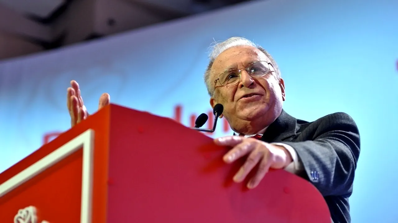 VIDEO. Ion Iliescu față cu votul electronic. Cine a intrat în cabină să îl ajute pe fostul președinte