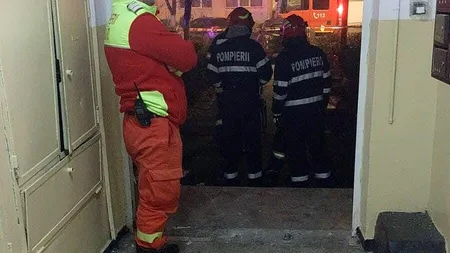 Explozie puternică într-un bloc din Pitești. O mașină și mai multe apartamente au fost distruse