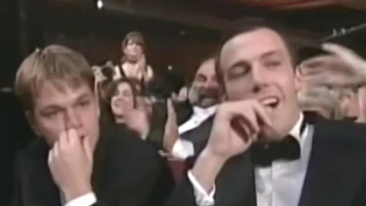 BROMANCE la Hollywood. Matt Damon va fi MEREU ACOLO pentru Ben Affleck, care se internează iar la dezalcoolizare. Prietenia lor durează de 35 DE ANI