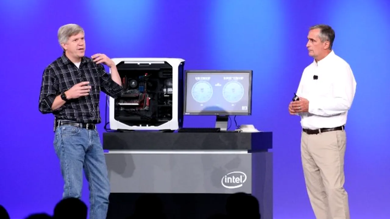 Te ASCULTĂ tot timpul. Noile procesoare Intel permit pornirea computerului prin comenzi vocale