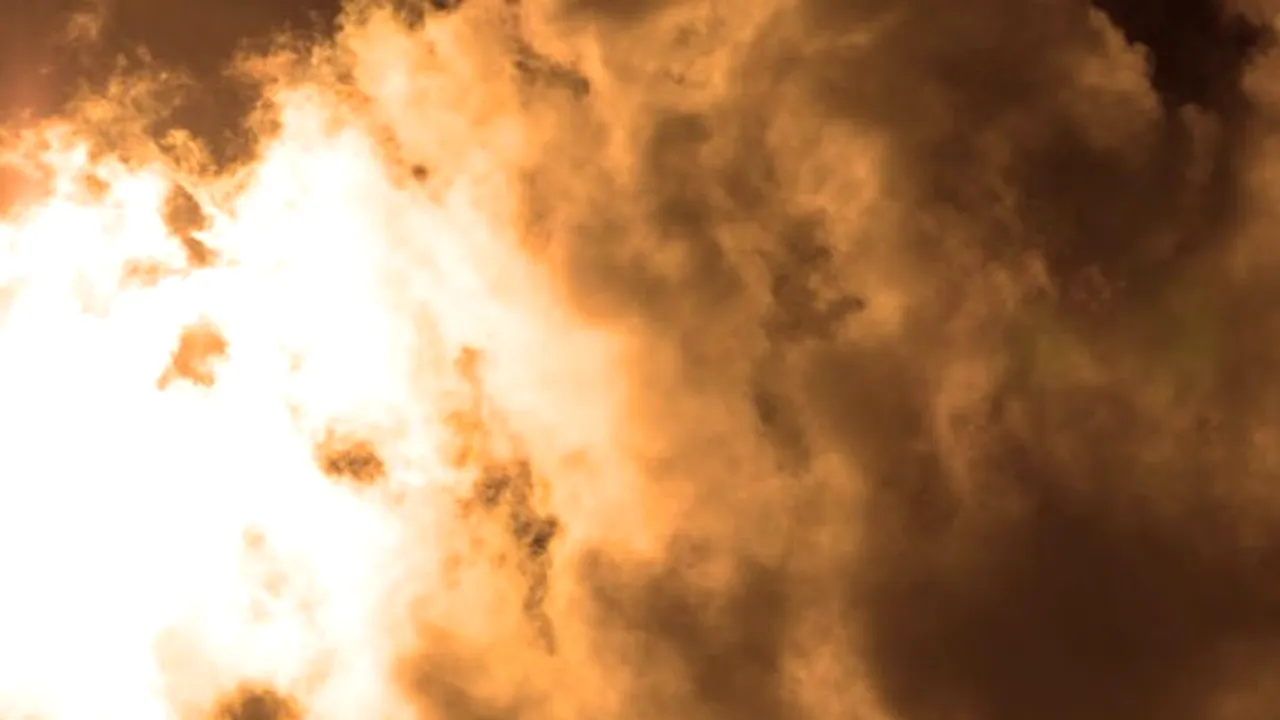 FOTO. Nor de substanțe toxice răspândit de militanții ISIS, surprins de satelitul NASA