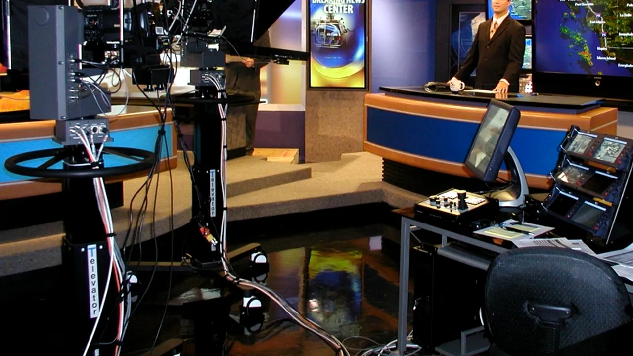 Unul dintre cei mai cunoscuți prezentatori din România PLEACĂ de la postul său