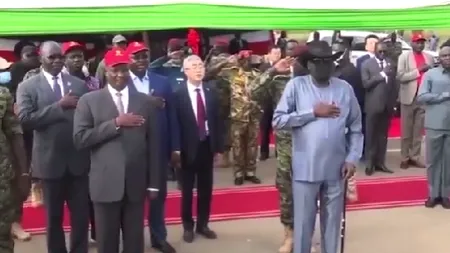VIDEO | Președintele Sudanului de Sud, incident extrem de neplăcut în public. Salva Kiir Mayardit a făcut pe el
