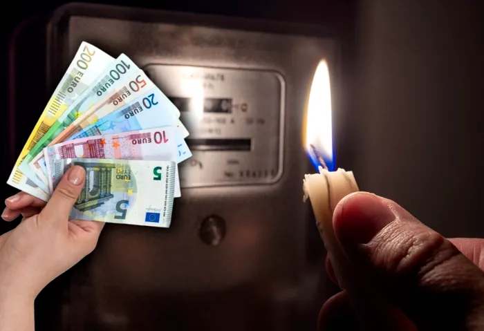 Ții banii pe card? Experții explică de ce ar trebui să ai un fond de urgență, în casă, după penele masive de curent din Europa